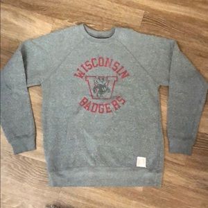 Wisconsin badgers sweatshirt
